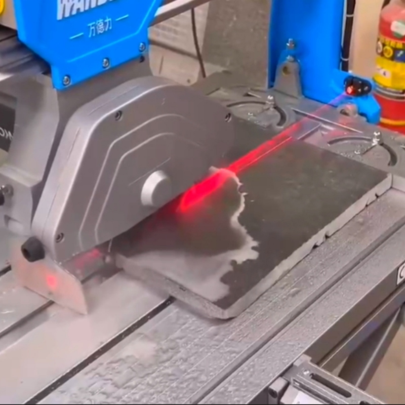 Laser positioning precision cutting for customer cases